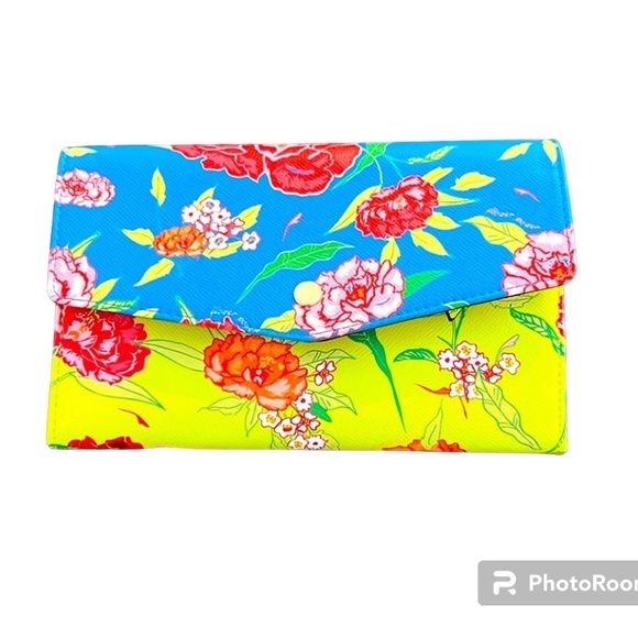 Aldo Handbags - Floral ALDO Summertime clutch